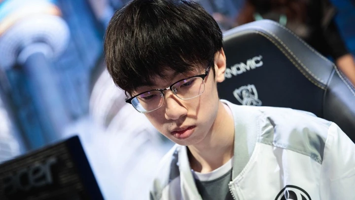 Xiao Meng, với nickname Baolan, là một cái tên gắn liền với đội tuyển Invictus Gaming (iG)